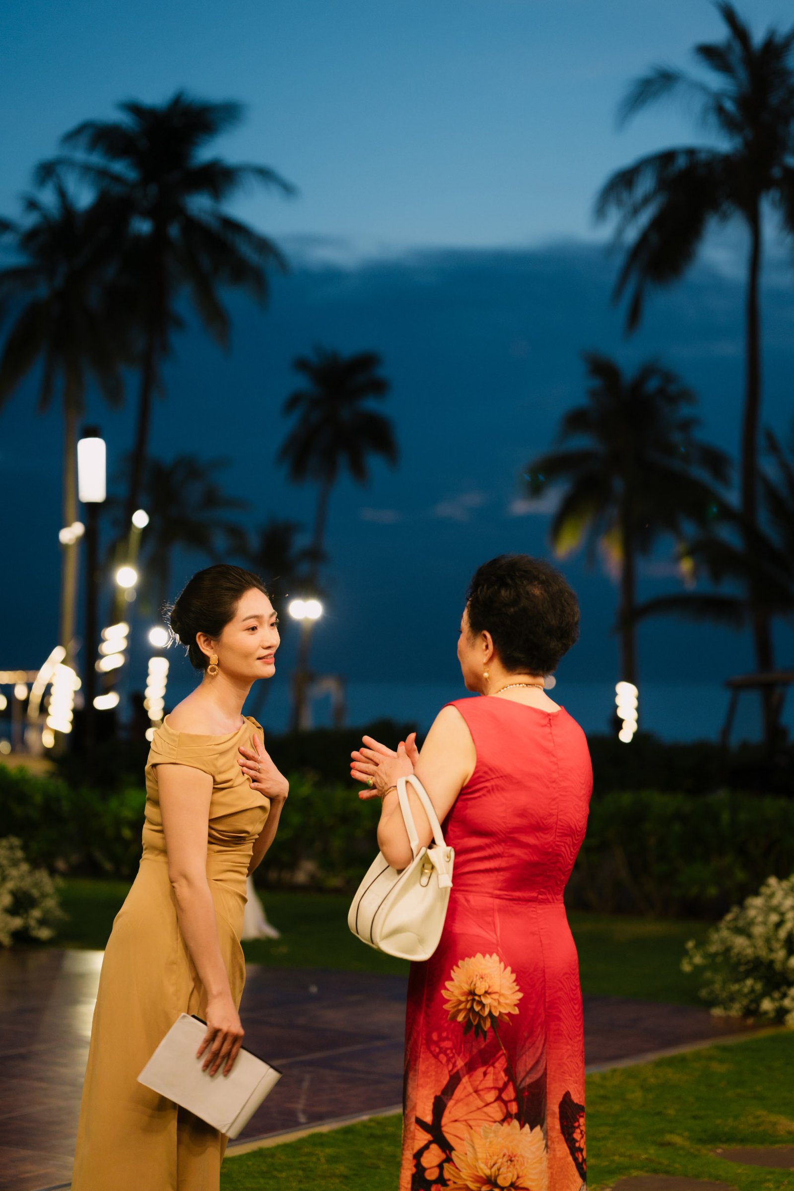 MC for beach wedding in Phu Quoc island at blue hour