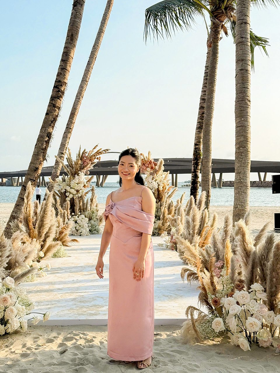 MC Phu Quoc at a wedding in Sunset Town